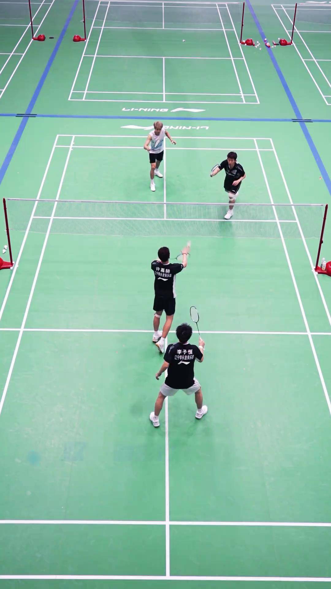 关于羽毛球决赛震撼开打,巅峰对决引爆全场的信息 关于羽毛球决赛震撼开打,巅峰对决引爆全场的信息