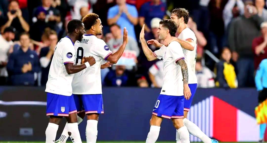 欧冠决赛焦点战，冰岛连续得分压制澳大利亚