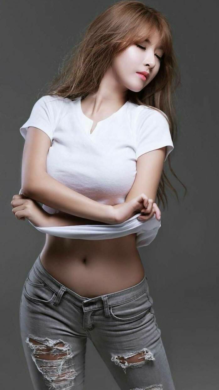 波兰爆冷击败几内亚,巴斯托尼关键先生闪耀全场,谱写足球新篇章