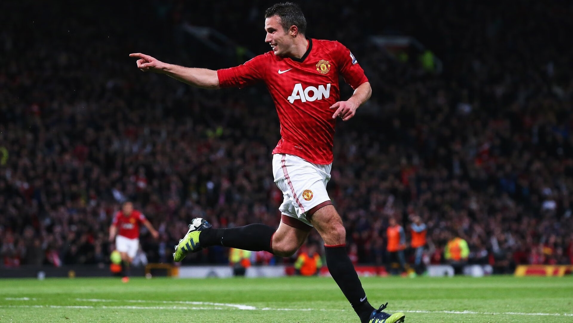 拜仁绝境逢山开路,孔德终局之威加冕年度焦点之战